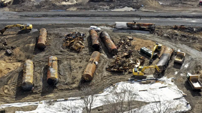 NextImg:EPA Halts Norfolk Southern's Removal Of Toxic Ohio Train Derailment Debris