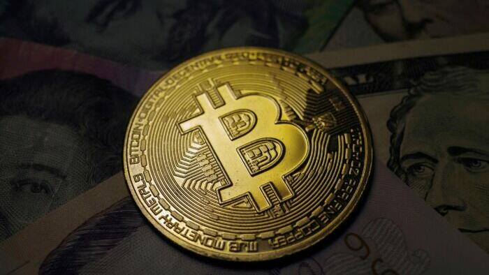 NextImg:Curious Case Of Grayscale & The Big Bitcoin Discount