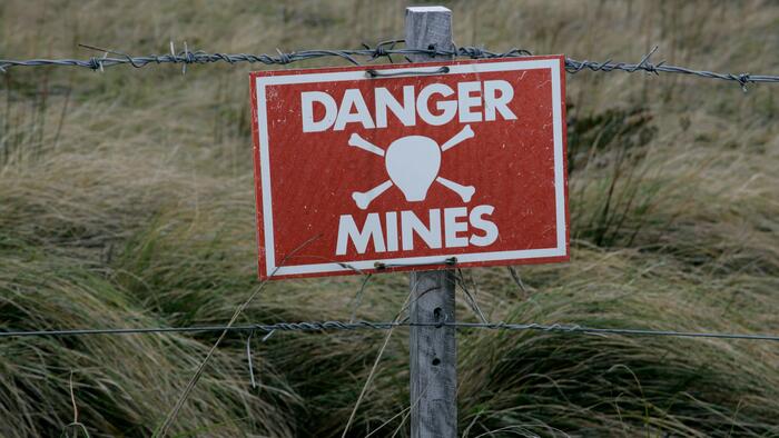 NextImg:Victor Davis Hanson: Bombshells, Landmines, & Nemesis