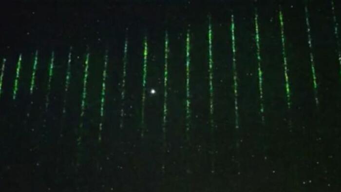 NextImg:Experts Believe Chinese Satellite Fired Green Lasers Over Hawaii
