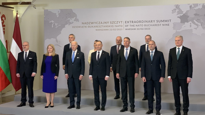 NextImg:Biden Meets With 9 NATO 'Eastern Flank' Leaders, Vows US Defense