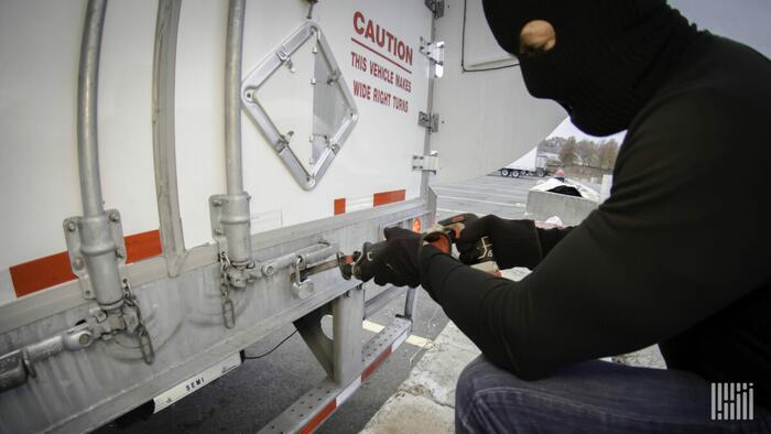 NextImg:Cargo Thefts Spike 15% Across US, Canada In 2022