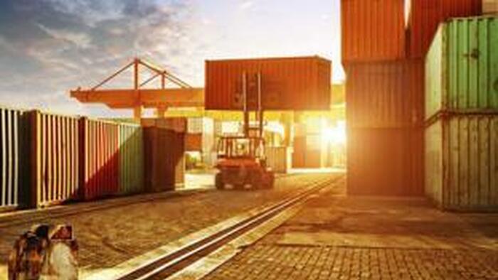 NextImg:February Cargo Imports Expected To See Big Drop As Retailers Take Cautious Stance