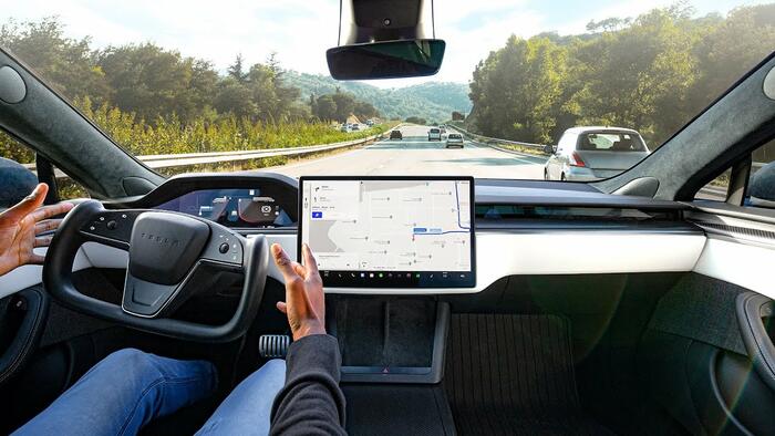 NextImg:Tesla 'Recalls' Over 360,000 Full-Self-Driving Vehicles, Plans OTA Update Fix