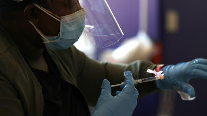 NextImg:NFL Players' Association Urged To Screen for Heart Issues Over Vaccine Side Effects
