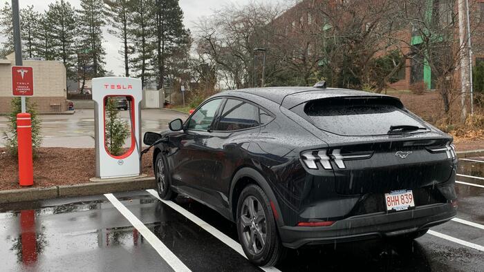 NextImg:White House Announces Tesla Will Open Supercharger Network To Expand EV Access
