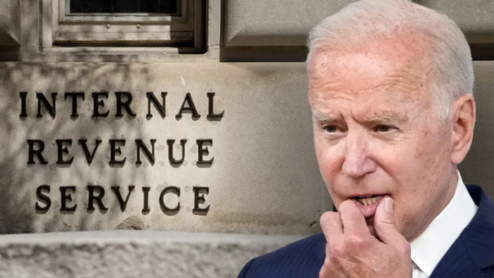 NextImg:So Much For Billionaires: Joe Biden's IRS Is Now Coming For Waiters And Waitresses' Tips