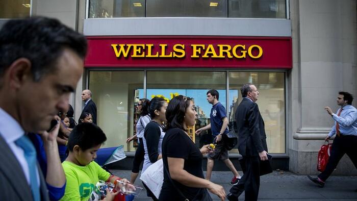 NextImg:Wells Fargo Warns Customers Of 'Incorrect Balances Or Missing Transactions'