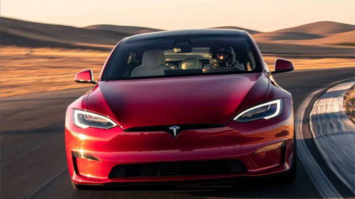 NextImg:Tesla Cuts Model S And X Prices To Stoke US Demand Amid EV Price War Threats