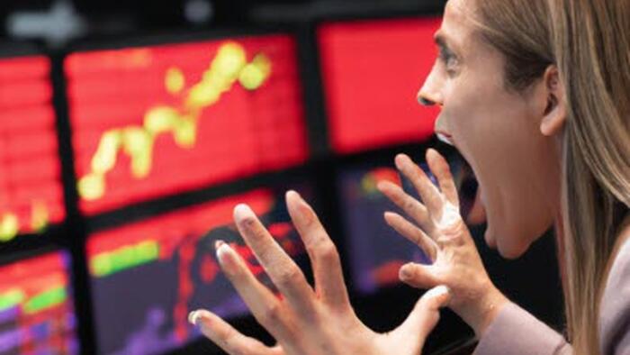 NextImg:Banks & Big-Tech Breakdown, Credit Calm, Bitcoin & Bullion Bounce