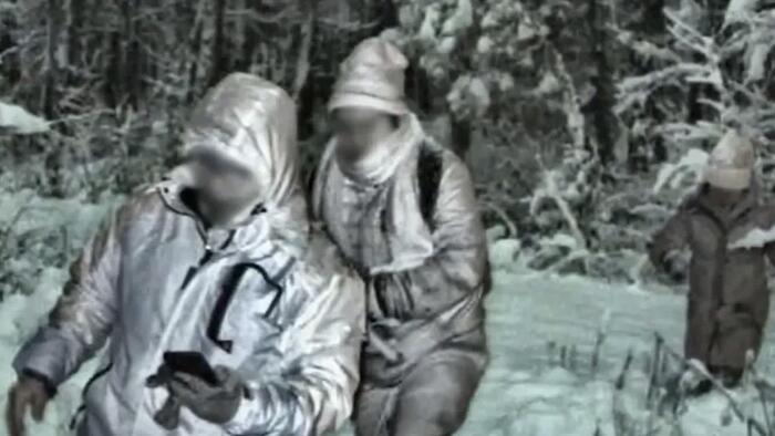NextImg:US Moves Border Agents To North Frontier As Mexicans Do An End Run