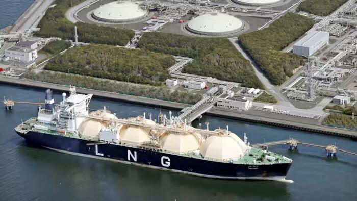 NextImg:France Buys 65,000 Tons Of LNG From China In First Ever Yuan-Denominated Trade