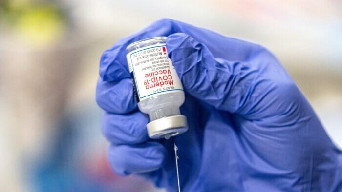 NextImg:Contract Confirms US Government Received $400 Million From Major COVID-19 Vaccine Manufacturer
