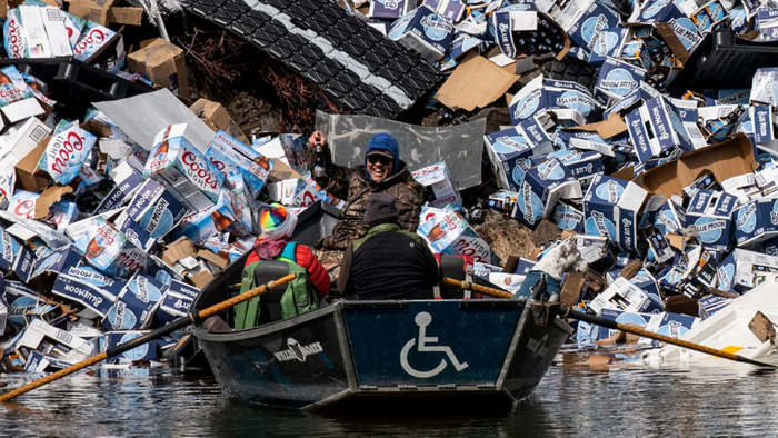 NextImg:Train Full Of Beer Derails In Montana 