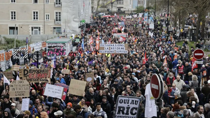 NextImg:French Pension Protests Ignite Again After Union Talks With Prime Minster Fail