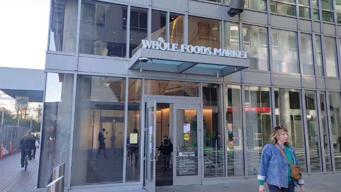 NextImg:Whole Foods' Flagship San Francisco Store Closing Due To "High Theft" And "Hostile Visitors"
