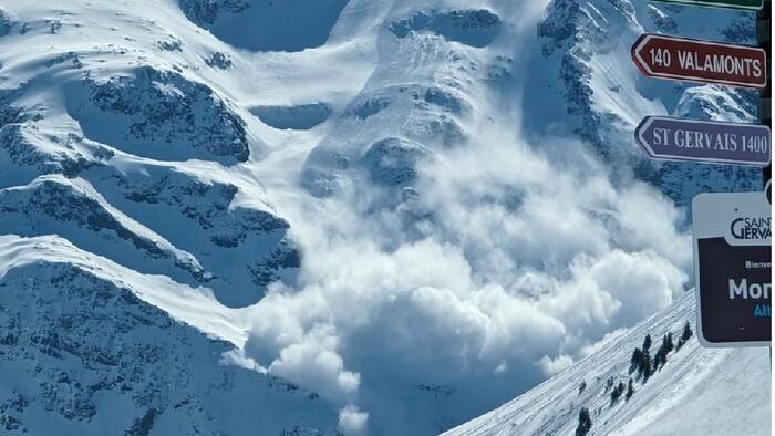 NextImg:French Alps Avalanche Kills Six On Easter Sunday