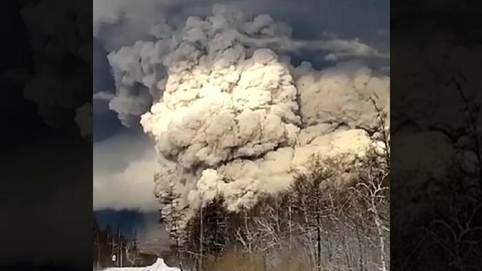 NextImg:Dramatic Footage Shows Massive Russian Volcano Spewing Ash 12 Miles High