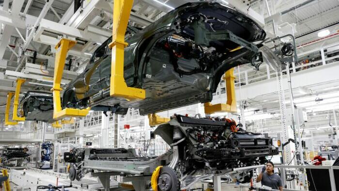 NextImg:Biden EPA’s New Vehicle Emissions Standards Spark Backlash From Auto Industry, Republicans