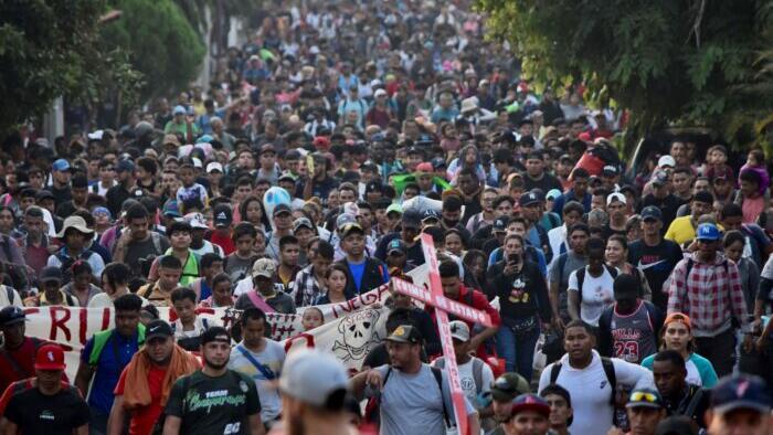 NextImg:3,000-Strong Migrant Caravan Begins Walking Toward US–Mexico Border