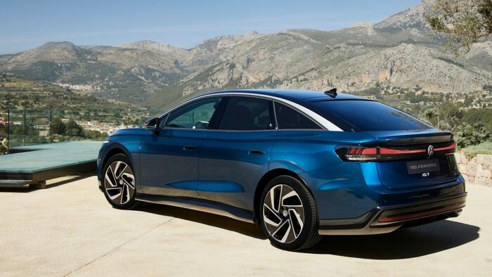 NextImg:Volkswagen Debuts ID7 Mid-Sized EV Sedan, Expected To Start At $38,000