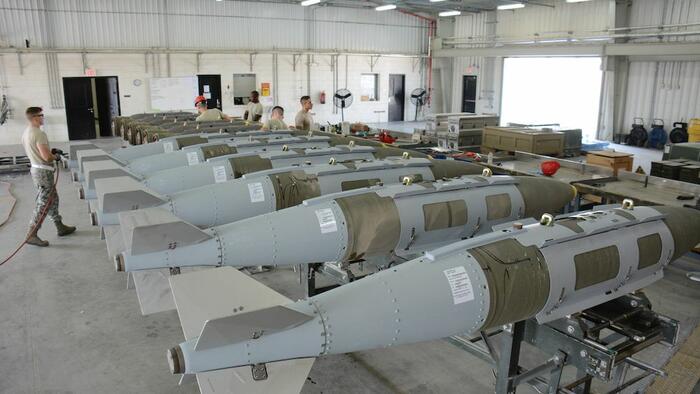 NextImg:Leaked Document Shows American Smart Bombs Are Failing In Ukraine