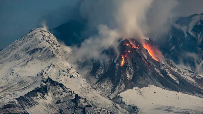 NextImg:Alaska Airlines Cancels Flights Due To Russian Volcano