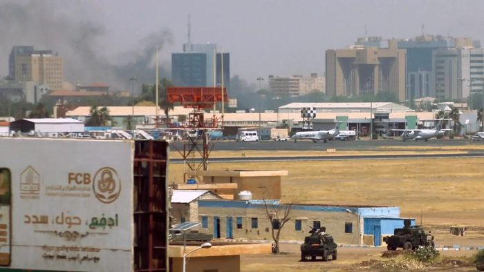 NextImg:US Embassy Convoy Comes Under Attack In Sudan, Ceasefire Crumbling