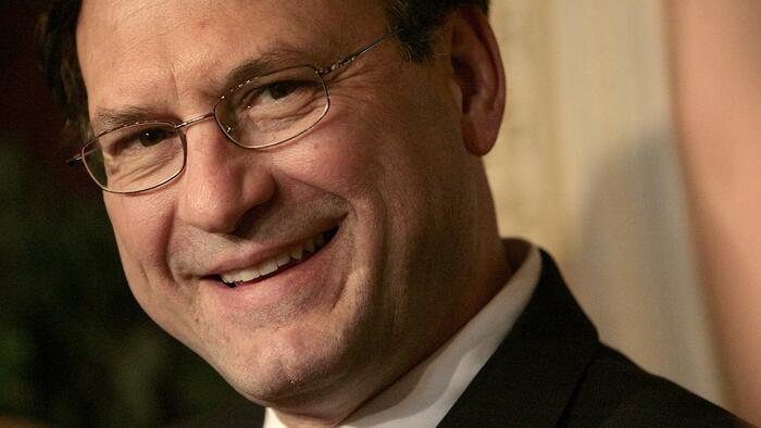 NextImg:DOJ Asks Conservative Supreme Court To Intervene In Abortion Pill Case