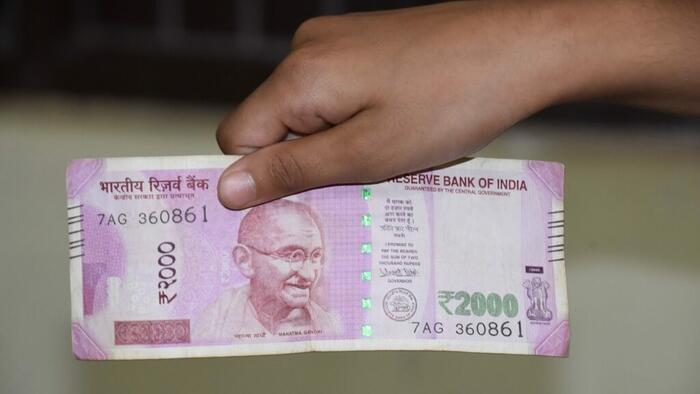 NextImg:Faced With New Round Of Demonetization Indians Turn To Gold