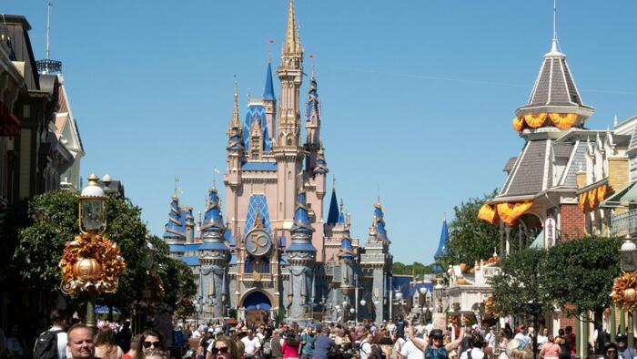 NextImg:Disney Abandons Billion-Dollar Florida Development Plan, Shutters 'Galactic Starcruiser' Hotel Amid DeSantis Suit