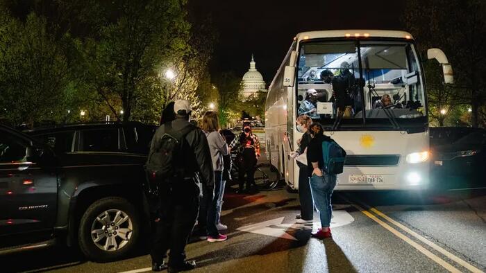 NextImg:Watch: Texas Governor Buses More Illegal Migrants To Kamala Harris' House