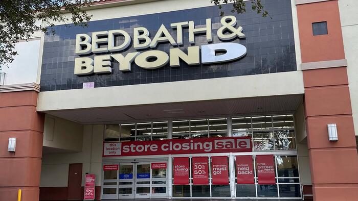 NextImg:More Than 50,000 US Stores Will Close By 2027 According To UBS