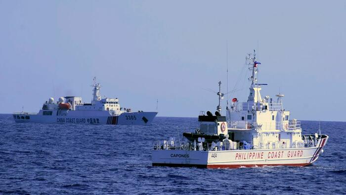 NextImg:US Says It Will Defend Philippine Boats Against Chinese Threats