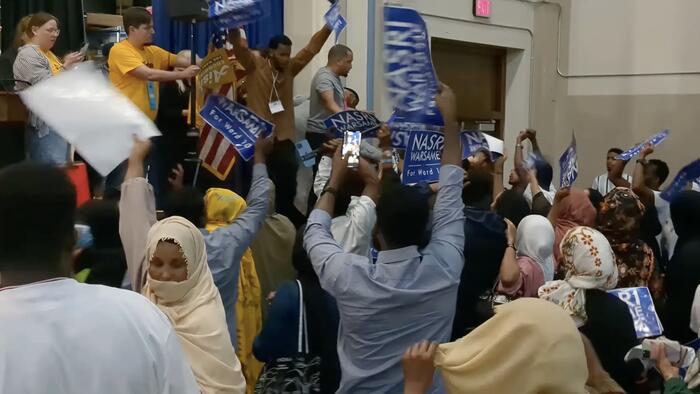 NextImg:Watch: Meleé Erupts At Minneapolis Dems' Nominating Convention