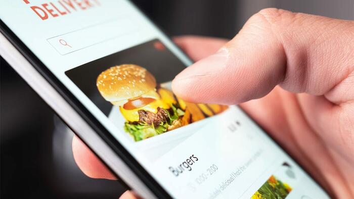 NextImg:Chipotle And Domino's Customers Begin Cutting Back On Delivery Orders