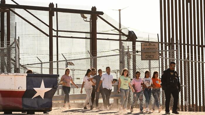 NextImg:Migrants Reveal Plans To Sneak Into US Since Title 42 Has Expired