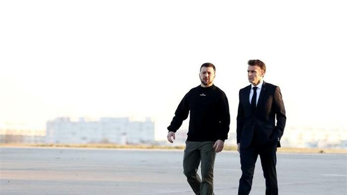 NextImg:France To Join US, UK In Training Ukrainian Fighter Pilots