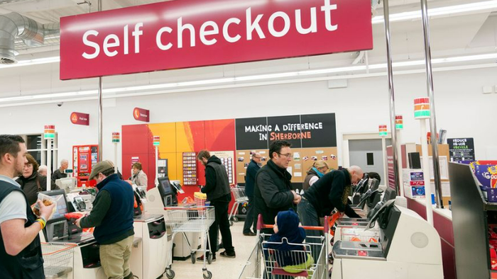 NextImg:Self-Checkout Machines Are Now Begging For Tips