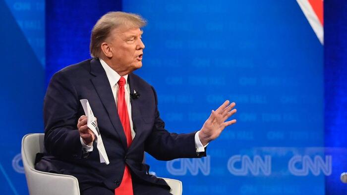 NextImg:Trump Town Hall Destroys Fake News Silo