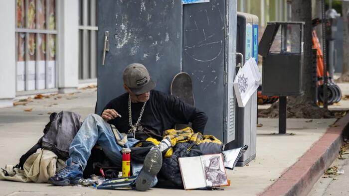 NextImg:Santa Monica Residents Push Back Against Outdoor Needle Distribution Site For Homeless