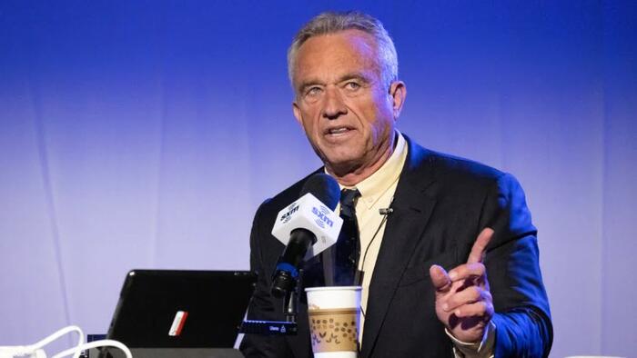 NextImg:Instagram Reinstates RFK Jr.'s Account After He Questions The Ban On Twitter