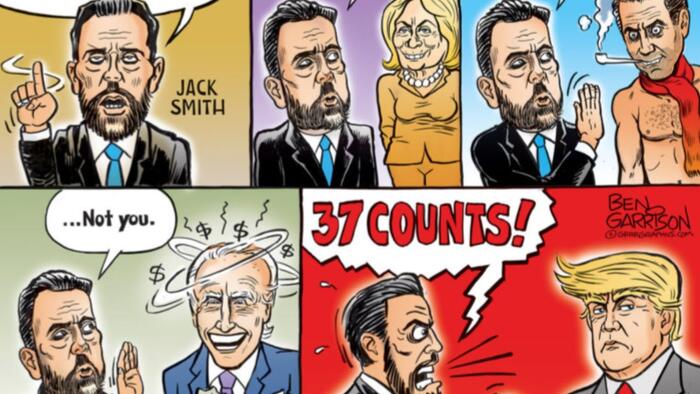 NextImg:Ron Paul: The Democrats Versus Trump - A Bad Horror Movie?