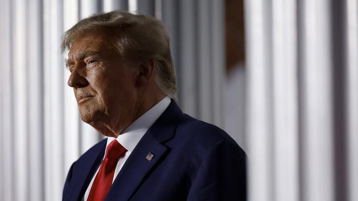 NextImg:Dershowitz: Why Donald Trump Cannot Get A Top-Tier Lawyer