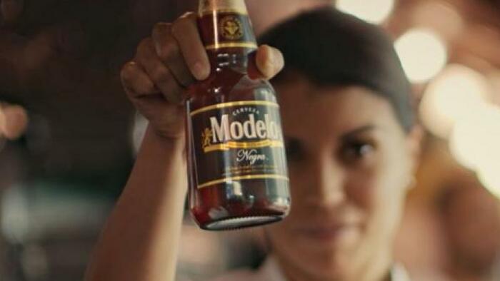 NextImg:Modelo Dethrones Anheuser-Busch InBev's Bud Light As Top-Selling Beer