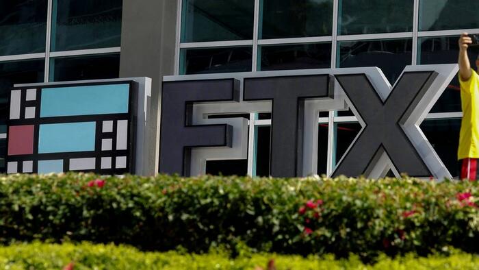 NextImg:FTX Sues To Claw Back $700 Million From Ex-Clinton Aide, Other Investors