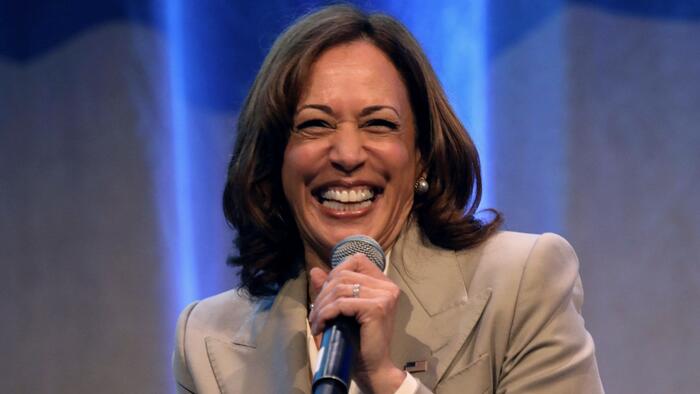 NextImg:Women's Group To Spend "Tens Of Millions" To Boost Kamala's Image