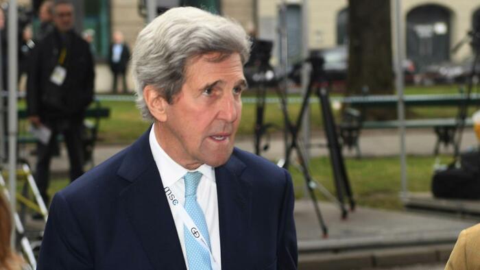 NextImg:John Kerry Skewered By French TV Host After Condemning Putin Invasion: "Why Isn't Bush Judged In The Same Way?"