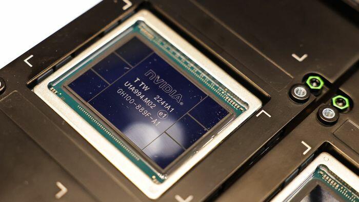NextImg:Nvidia Slides As Biden Prepares New AI Chip Export Curbs To China