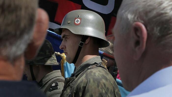NextImg:Journalists Are Asking Ukrainian Soldiers To Hide Their Nazi Patches, NYT Admits